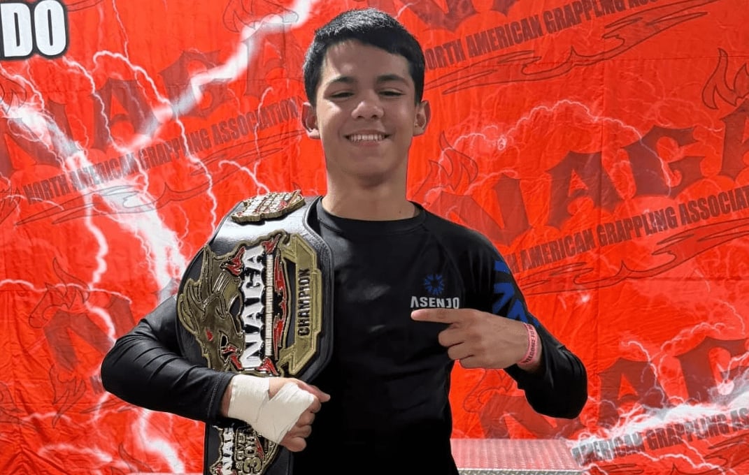 João Prestes, de 15 anos, conquista cinturão do NAGA nos EUA