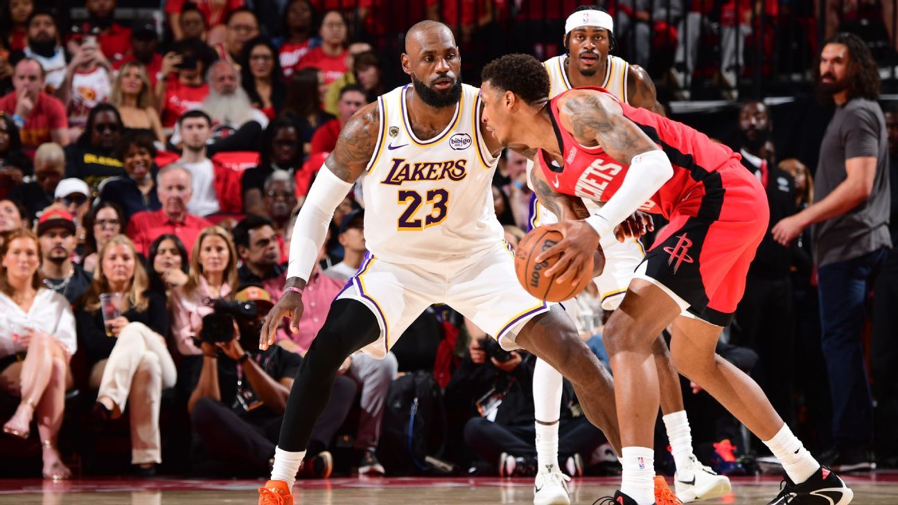 Rockets vencem Lakers e evitam varrida nos playoffs da NBA